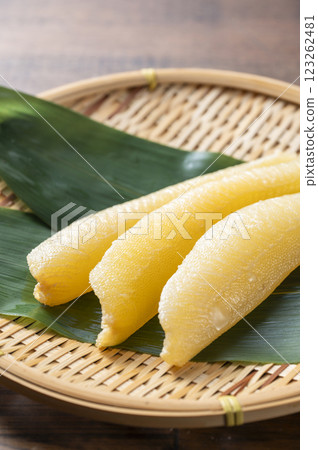 Herring roe  123262481