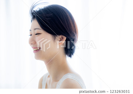 Beauty image of young women Beauty image of young women 123263031