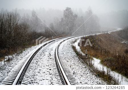 Winter landscape. Railway on a frosty morning 123264285