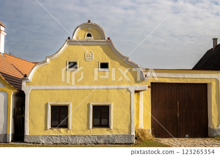 Yellow historical house, Holasovice, Czechia Yellow historical house, Holasovice, Czechia 123265354