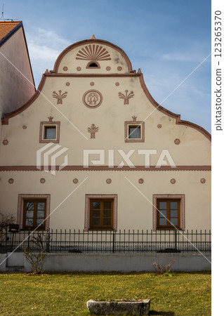 Historical ornate house, Holasovice, Czechia Historical ornate house, Holasovice, Czechia 123265370