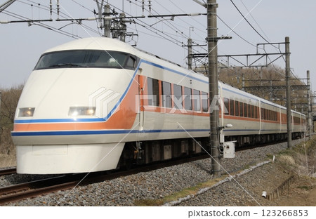 Tobu 100 series train on the Skytree Line Tobu 100 series train on the Skytree Line 123266853
