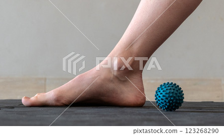 foot, roller, massage 123268290