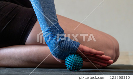 foot, roller, massage 123268310