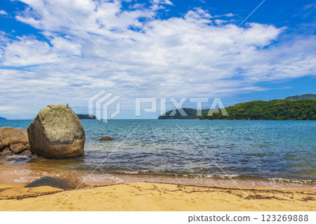 Big tropical island Ilha Grande Praia de Palmas beach Brazil. 123269888