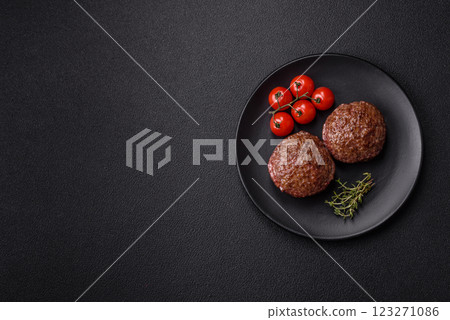 Beef burger patties with salt, spices and herbs 123271086