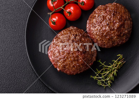 Beef burger patties with salt, spices and herbs 123271089