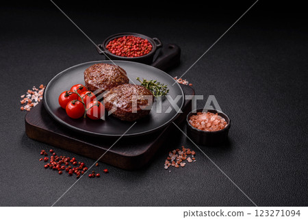 Beef burger patties with salt, spices and herbs 123271094