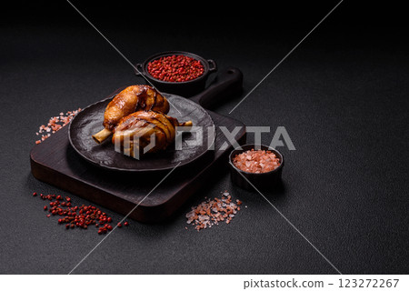 Delicious grilled chicken legs with spices and herbs in teriyaki sauce 123272267