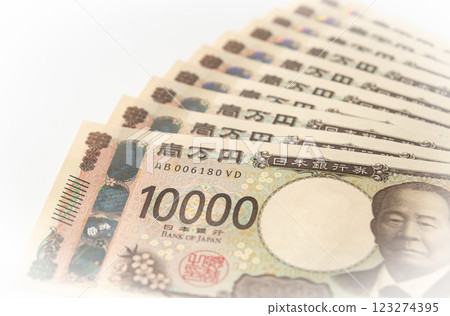 10萬日圓現金、1萬日圓紙幣、經濟刺激金、新鈔票 123274395