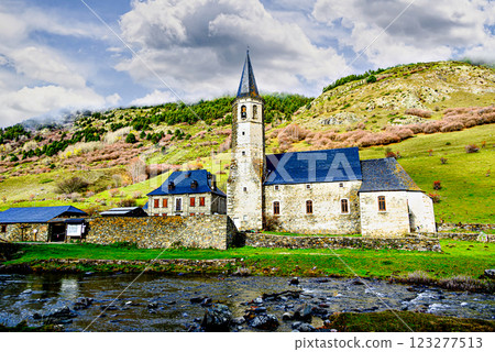 building, landscape, mountains 123277513