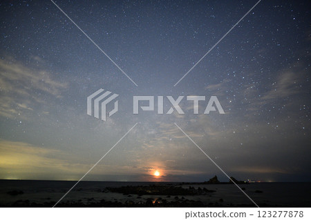 從海岸看到的銀河 123277878