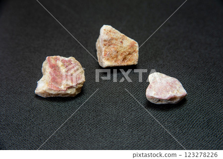 Limestone containing cinnabar 123278226