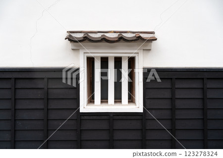 Windows that give a sense of history 123278324