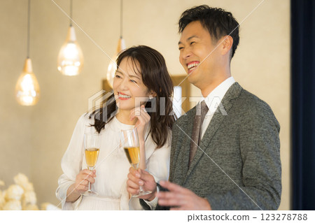 Dating couple in their 40s Dating couple in their 40s 123278788
