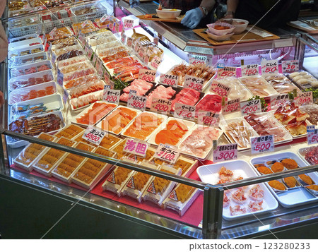 Kattedon - Kushiro Washo Ichiba market - Choose your own toppings - Make your own okonomiyaki bowl Kattedon - Kushiro Washo Ichiba market - Choose your own toppings - Make your own okonomiyaki bowl 123280233