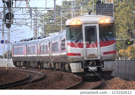 [JR西日本] Kiha 189系列特快「Hamakaze」（JR神戶線：鹽穀～須磨） 123282612