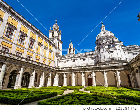 Courtyard of the Mafra National Palace, Convent and Basilica. Baroque architecture at Mafra in Portugal. 123284472