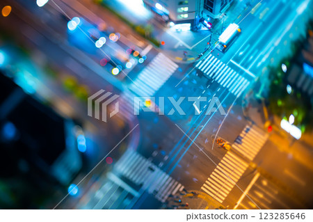 Intersection in a big city - Shift lens, reverse tilt photography Intersection in a big city - Shift lens, reverse tilt photography 123285646