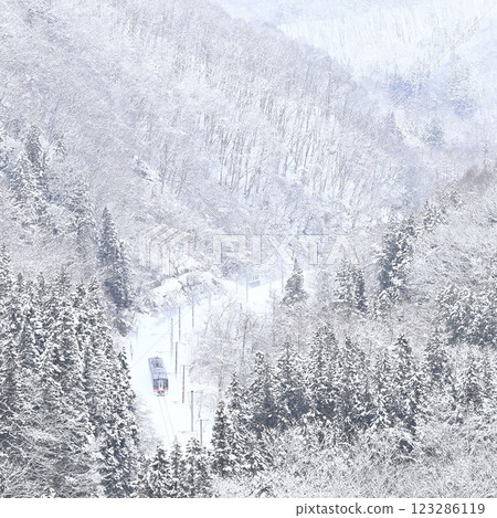 Snowy landscape railway Snowy landscape railway 123286119