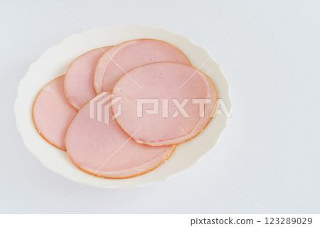 sliced loin ham 123289029