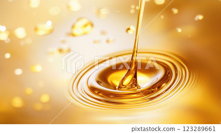 "Close-up shot of golden glittering liquid" 123289661