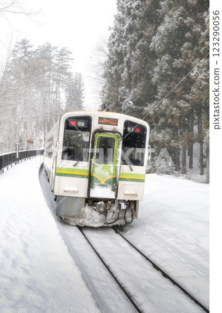 雪中的會津鐵道 雪中的會津鐵道 123290056