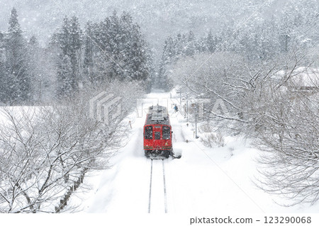 Aizu Railway in the snow Aizu Railway in the snow 123290068