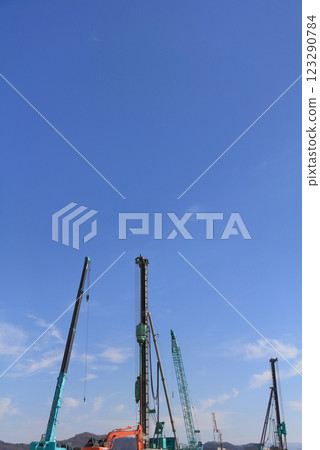 Construction machinery, pile drivers and cranes 123290784