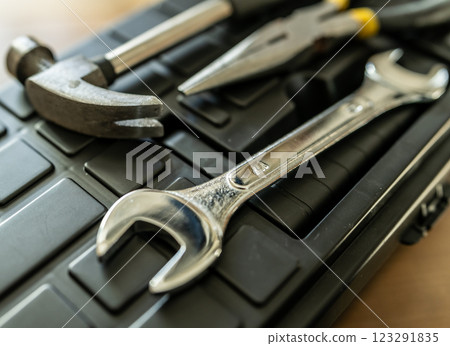 工具和用具 123291835