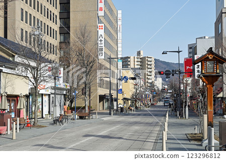 Scenery of the main approach to Shinshu Zenkoji Temple 123296812