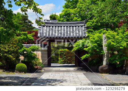 Shinko-in Temple, the temple of the Three Great Masters of Protection from Misfortune, Kyoto Shinko-in Temple, the temple of the Three Great Masters of Protection from Misfortune, Kyoto 123298279