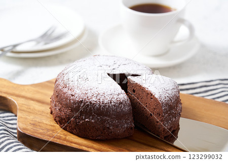 蛋糕巧克力 123299032