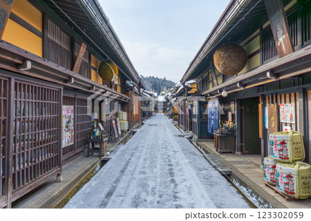 Hida Takayama Snow Old Townscape 123302059