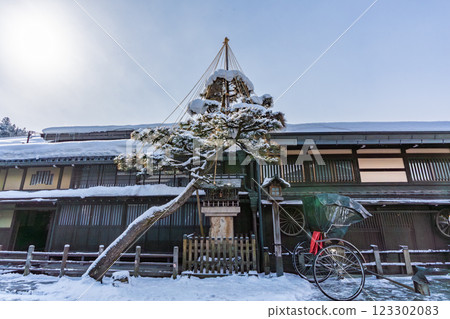 Hida Takayama Snow Old Townscape 123302083