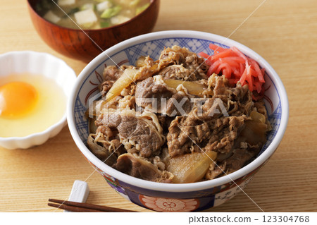 牛肉飯 牛肉飯 123304768