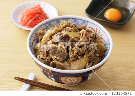 牛肉飯 123304871