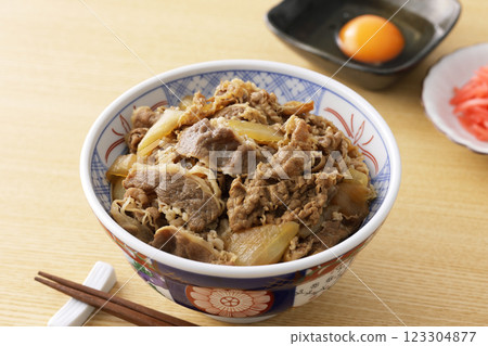 beef bowl  123304877
