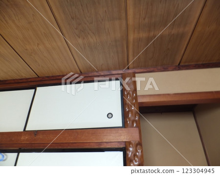 Japanese-style room's tent 123304945