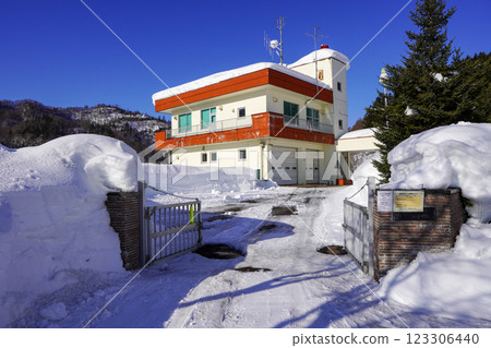 Hokkaido Sapporo Civil Engineering Office / Bibai Dam Management Office Hokkaido Sapporo Civil Engineering Office / Bibai Dam Management Office 123306440