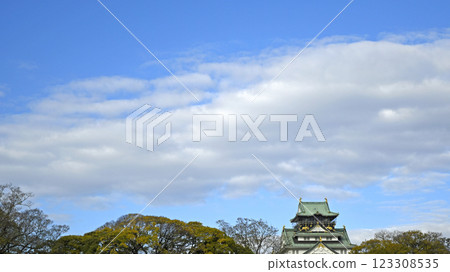 Osaka Castle Park Honmaru, a spectacular view (photographed by Fix) Osaka Castle Park Honmaru, a spectacular view (photographed by Fix) 123308535