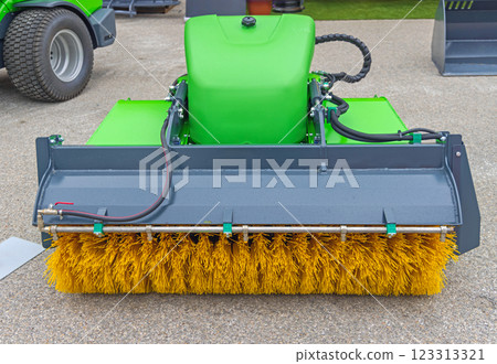 Front Attachment Sweeper Brush Front Attachment Sweeper Brush 123313321