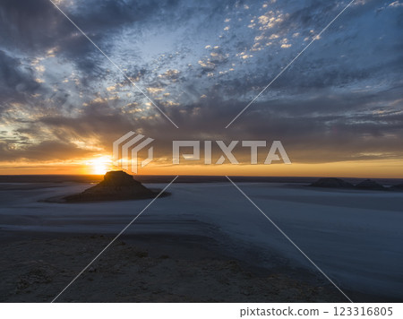 Evening view of Karynzharyk, Mangistau province, Kazakhstan / Karynzharyk Depression 123316805