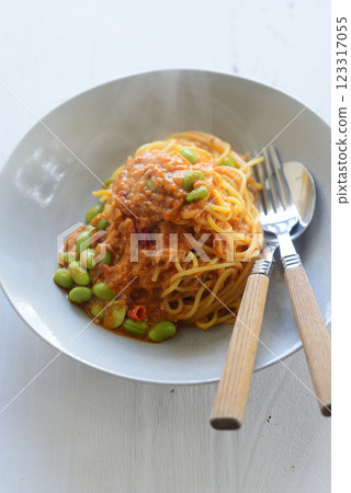 鮪魚毛豆義大利麵佐番茄醬 123317055