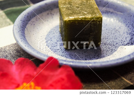 Matcha Yokan and Camellia 1 123317069
