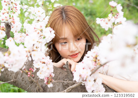 Beautiful Japanese women Beautiful Japanese women 123319502