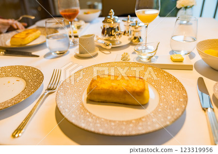 Luxury hotel French toast 123319956