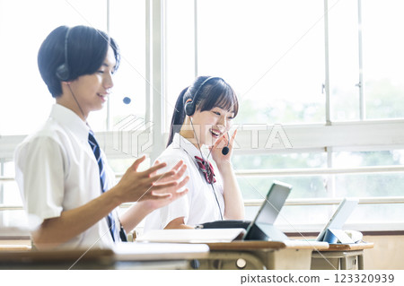 線上英語會話課程課堂男女高中初中ICT 線上英語會話課程課堂男女高中初中ICT 123320939