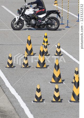 Bike training Bike training 123322232