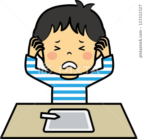 在平板電腦上學習的小學生 123322327